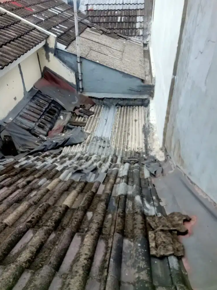 Tukang atap bocor ganti atap rumah