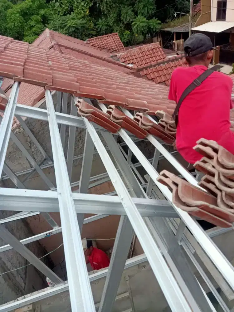 Tukang atap.bocor ganti atap rumah