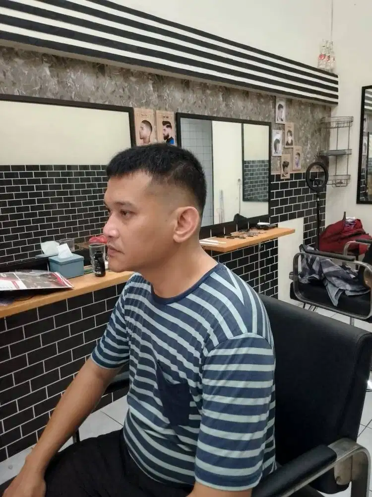 Loker Pangkas Rambut