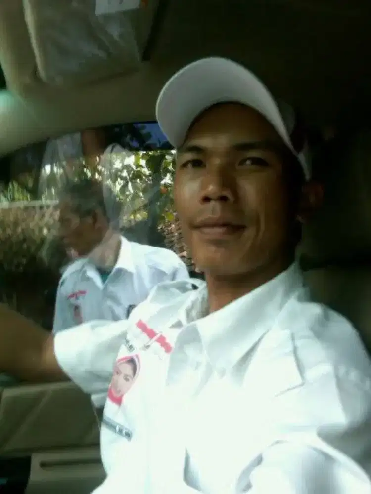 Siap bekerja supir pribadi/keluarga