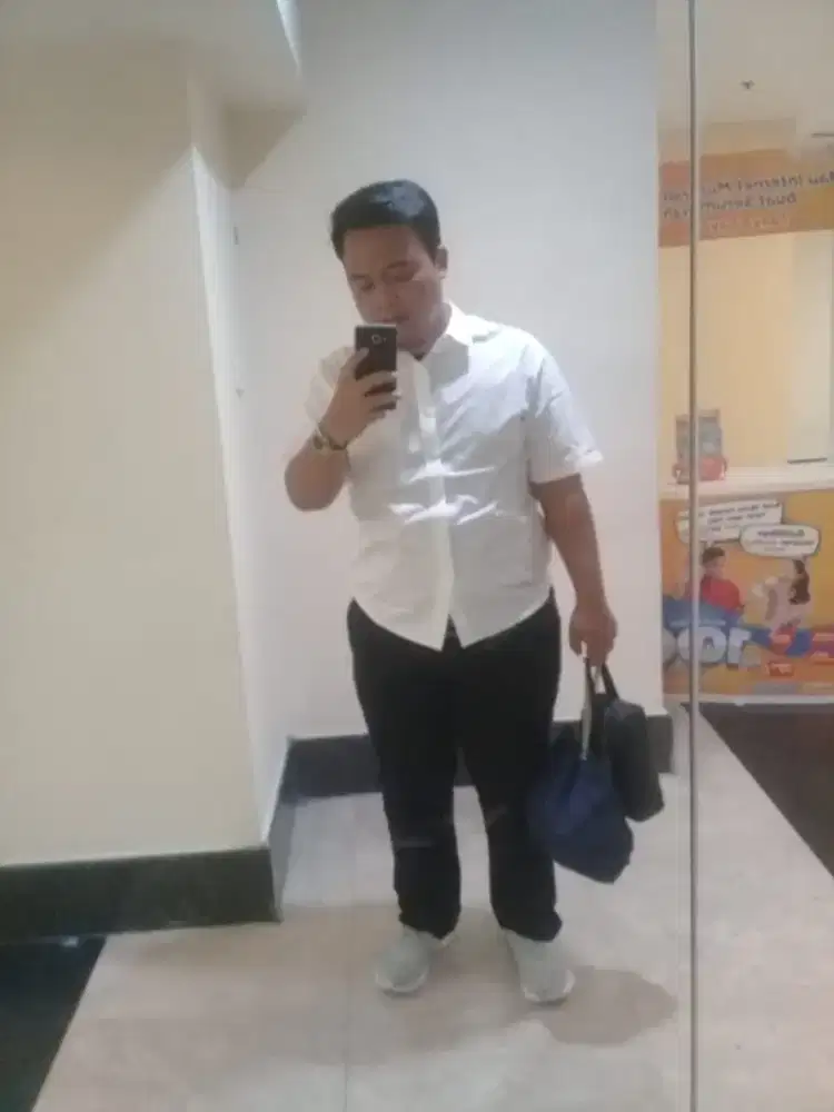 Mencari lowongan pekerjaan sebagai driver