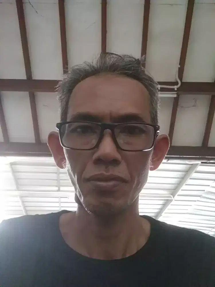 sy sedang mencari pekerjaan driver (supir)