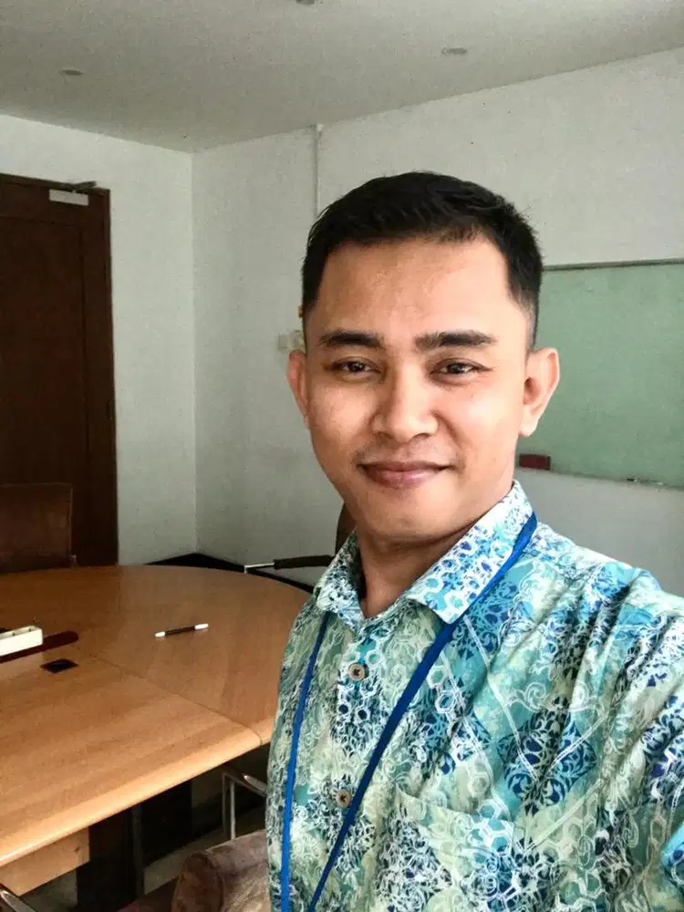 Supir Pribadi (Personal Driver)