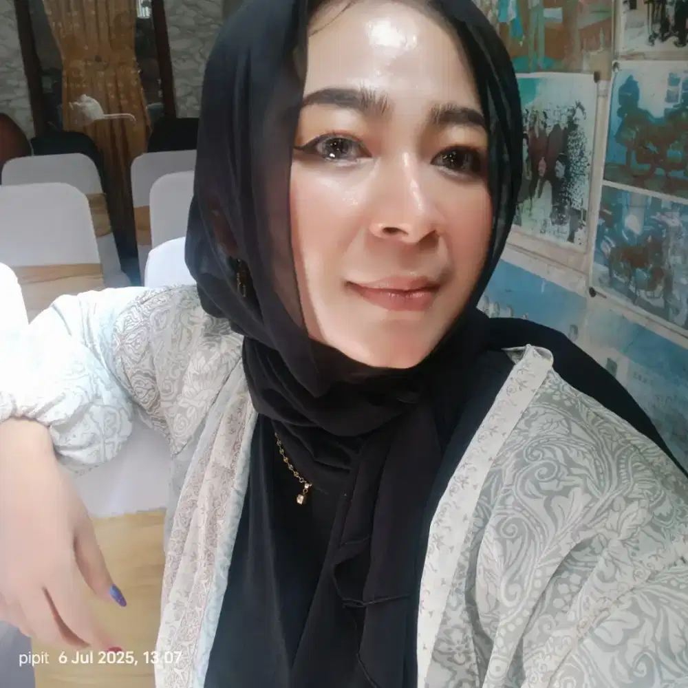 Saya lagi cari pekerjaan