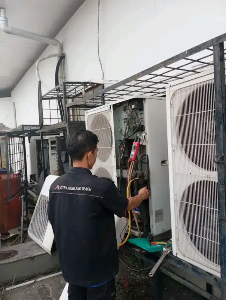 SERVICE AC BONGKAR PASANG AC