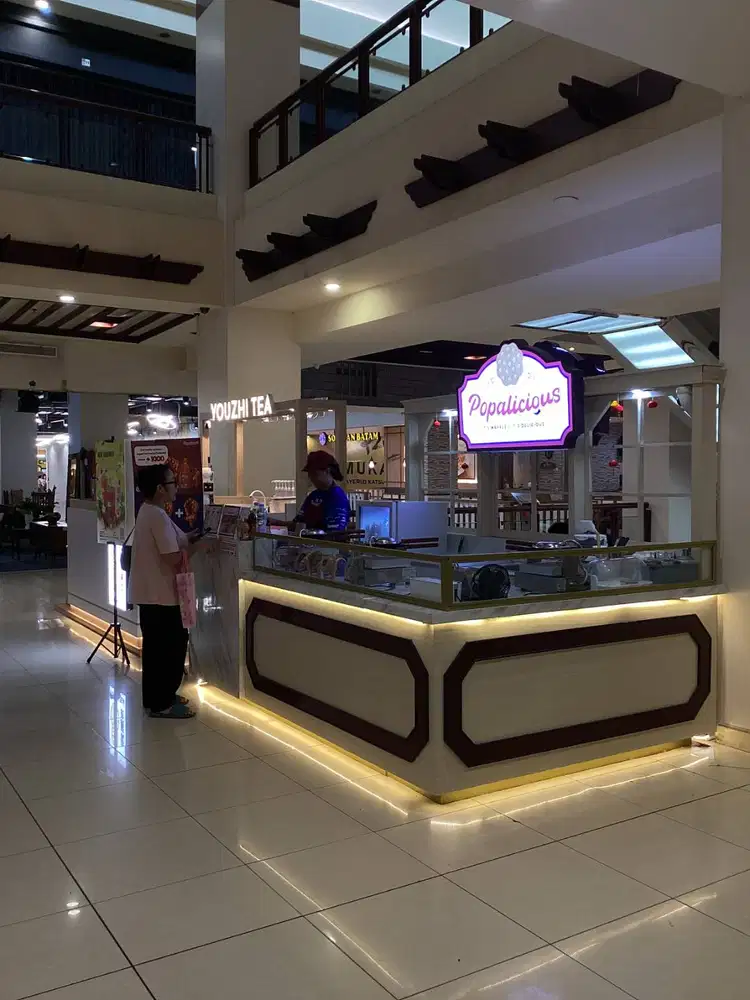 We are looking for Service crew (part time)