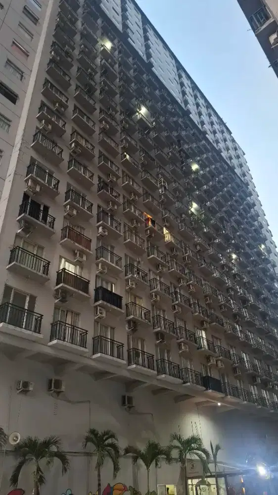 Jasa setrika harian