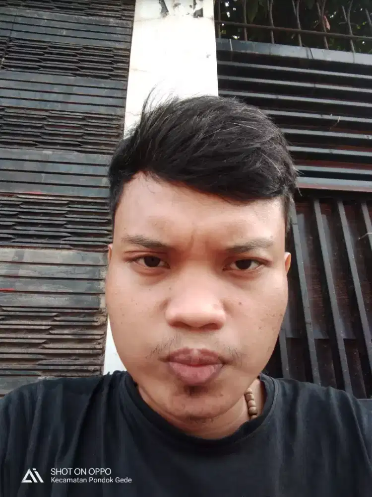 Buka jasa suruh suruh,,yg penting dpet duit halal