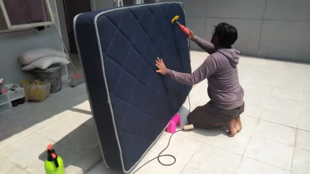 Jasa cuci kasur, sofa bed, jok mobil, karpet dll hydro clean