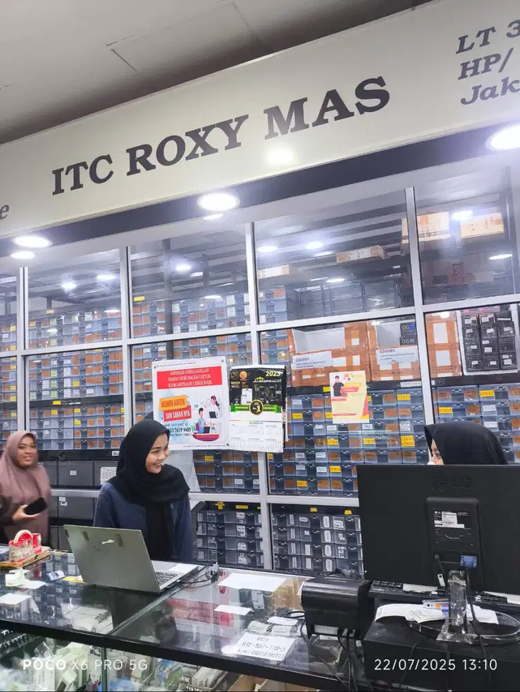 LOWONGAN KARYAWAN TOKO