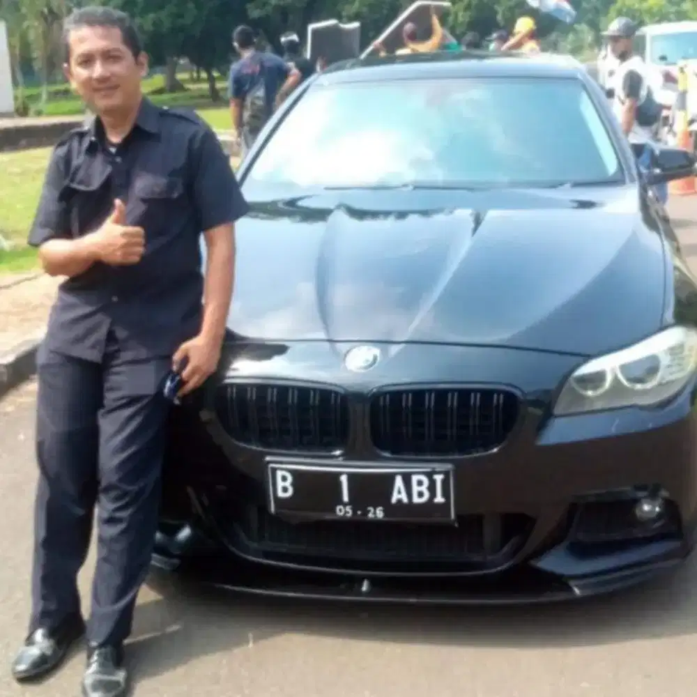 Sedang mencari pekerjaan Driver Kantor, dan Driver Online