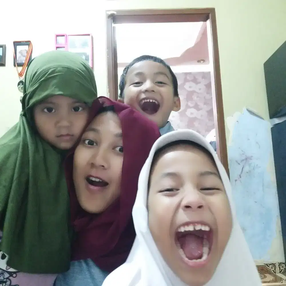 Asisten rumah tangga harian