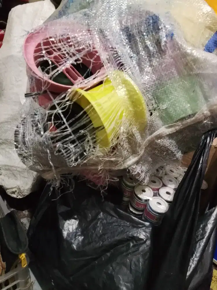 Butuh cwo jaga toko layangan