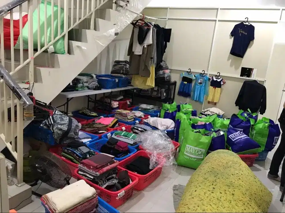DI CARI KURIR LAUNDRY DI GLC