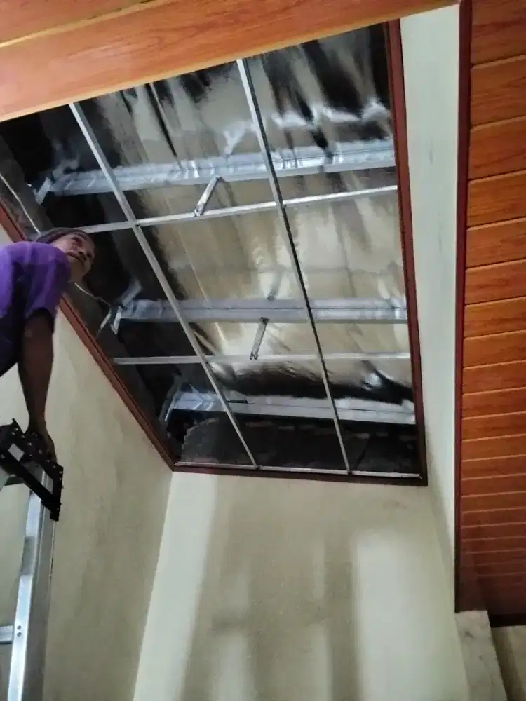 Tukang renovasi rumah dan pasang rangka bajaringan
