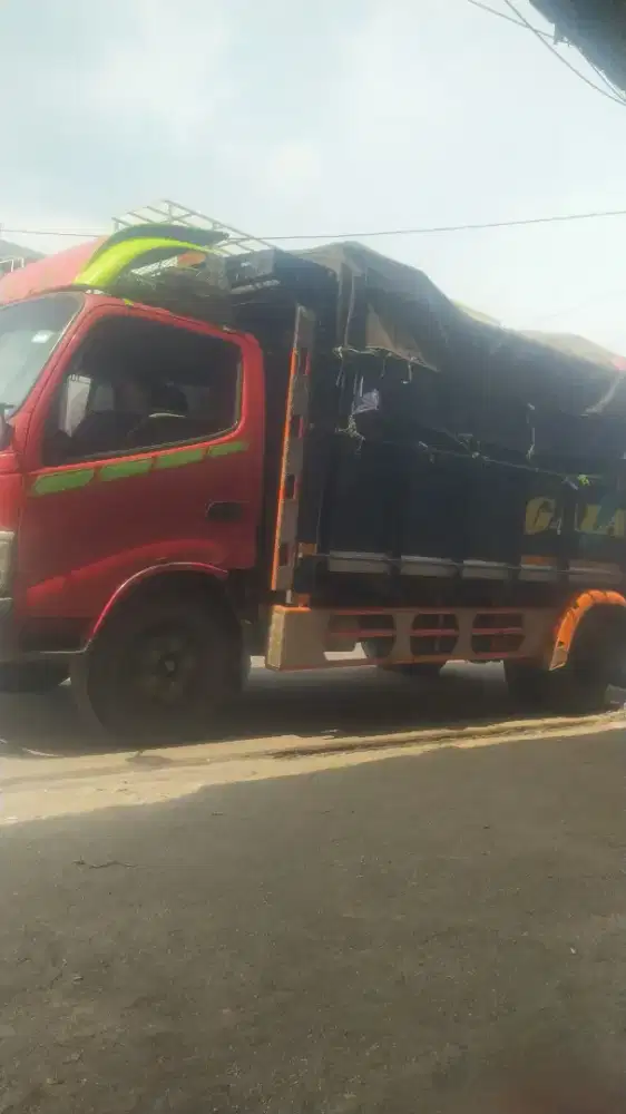 Cari kerjaan driver mobil truk dan pribadi...