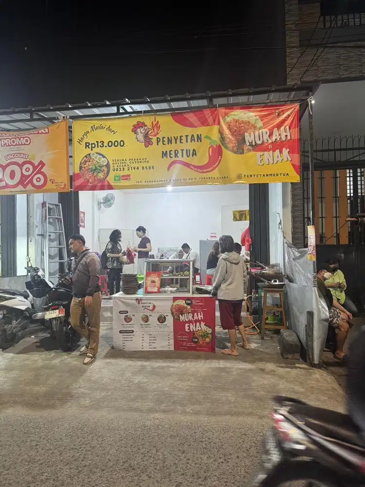DICARI KARYAWAN BERPENGALAMAN UNTUK KERJA DI RUMAH MAKAN AYAM GORENG