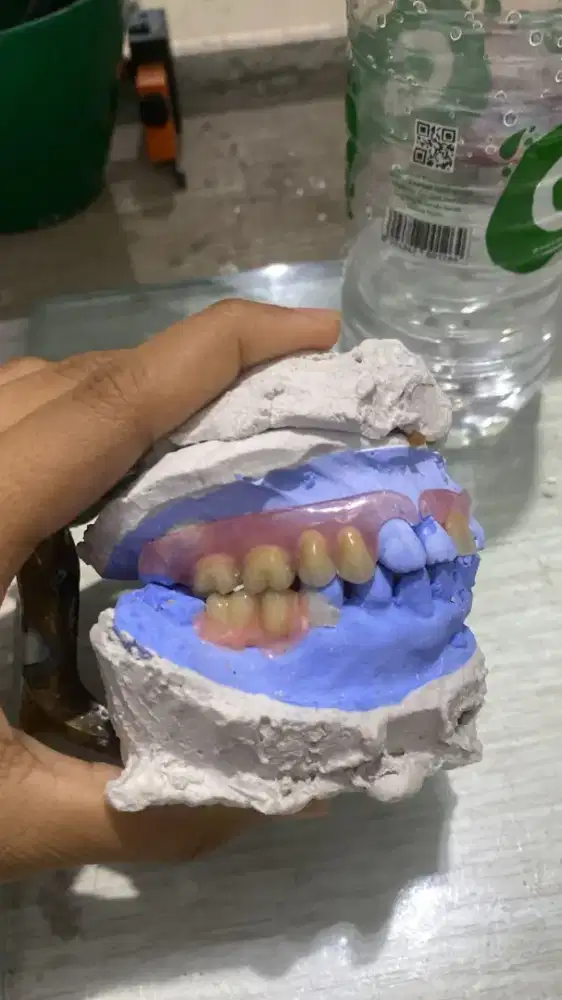Lowongan dental lab