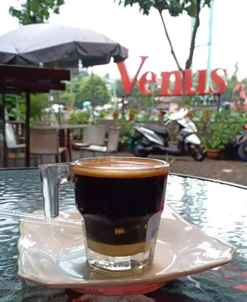 LOKER VENUS cafe