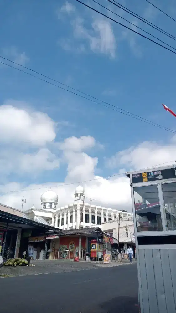 nyari kerjaan buat saya,saya umur 19