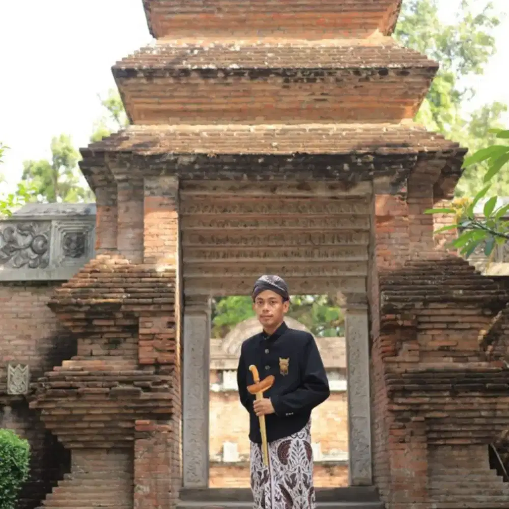 Edhy Joe Mae Dhy Putra