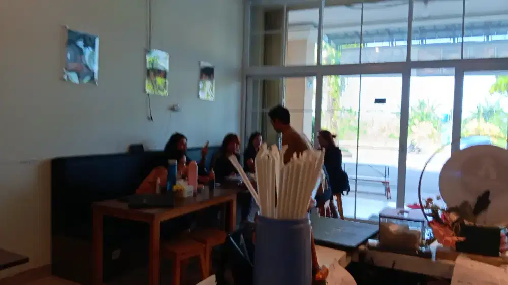Bagian dapur dan pelayan