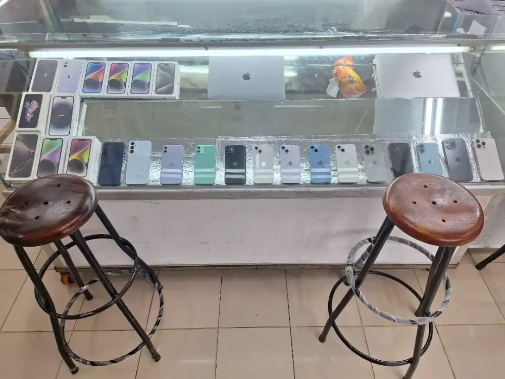 Dicari karyawati untuk jaga counter hp