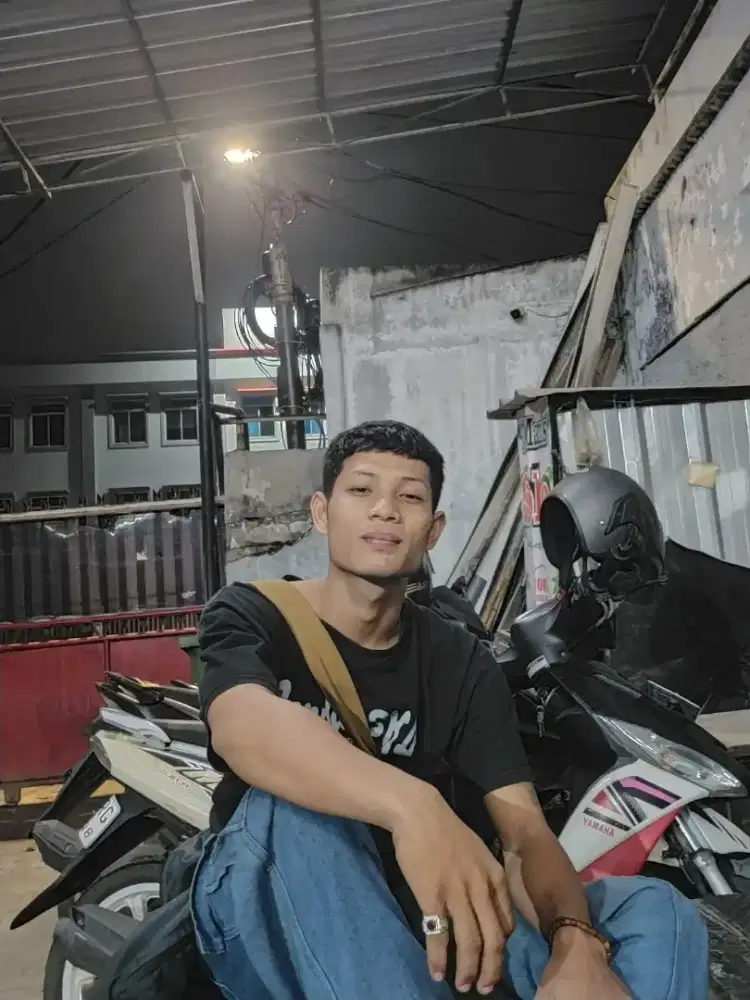 Nyarik kerjaan ap aja sablon,nyupir juga bisa tapi ngk ad sim