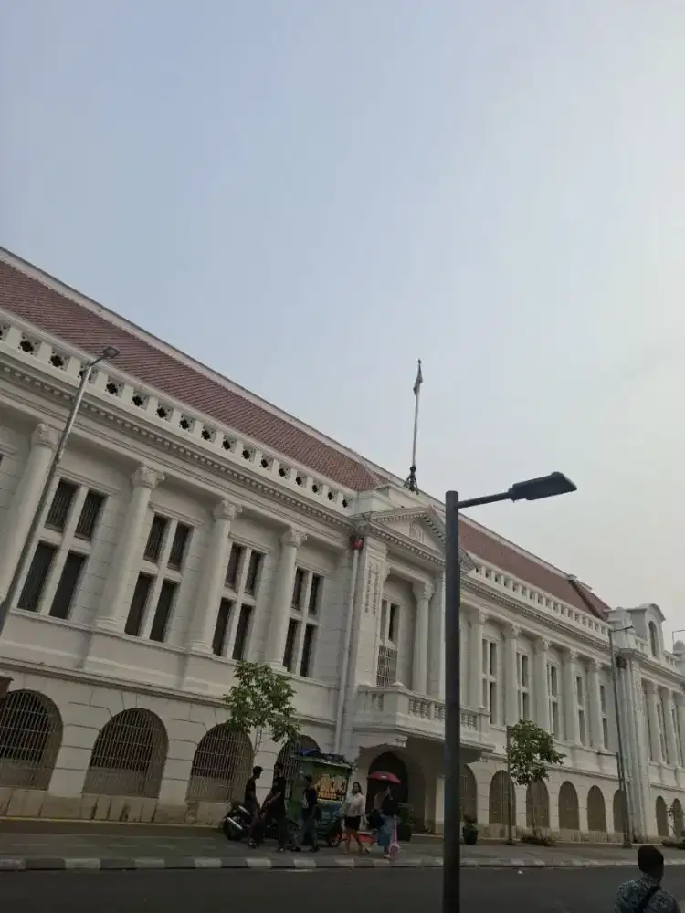 Terapis spa non plus plus