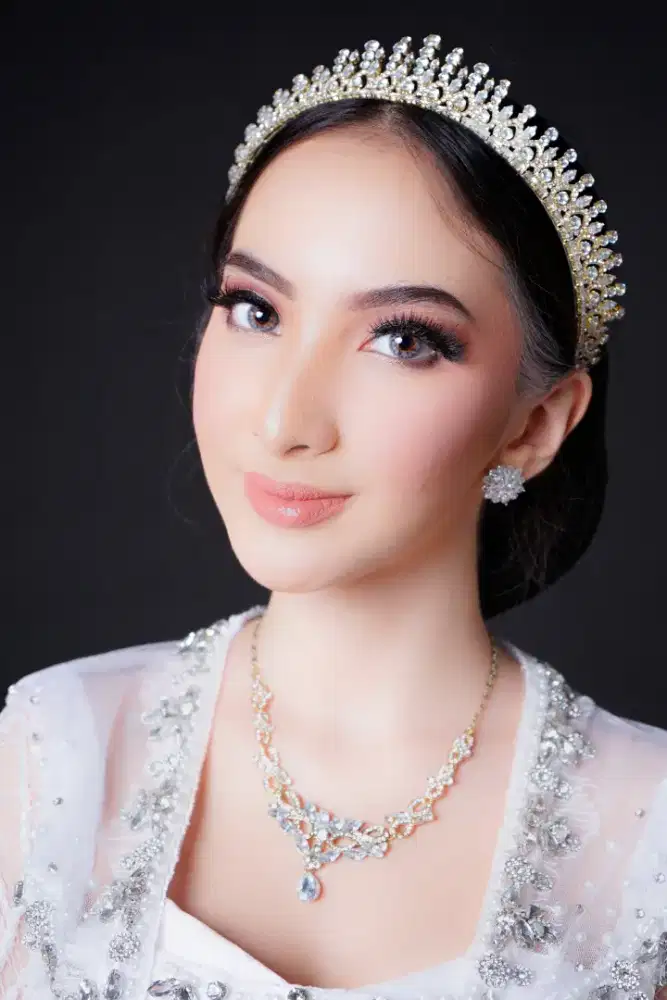 ANGELNITA MAKEUP ARTIST & GALLERY