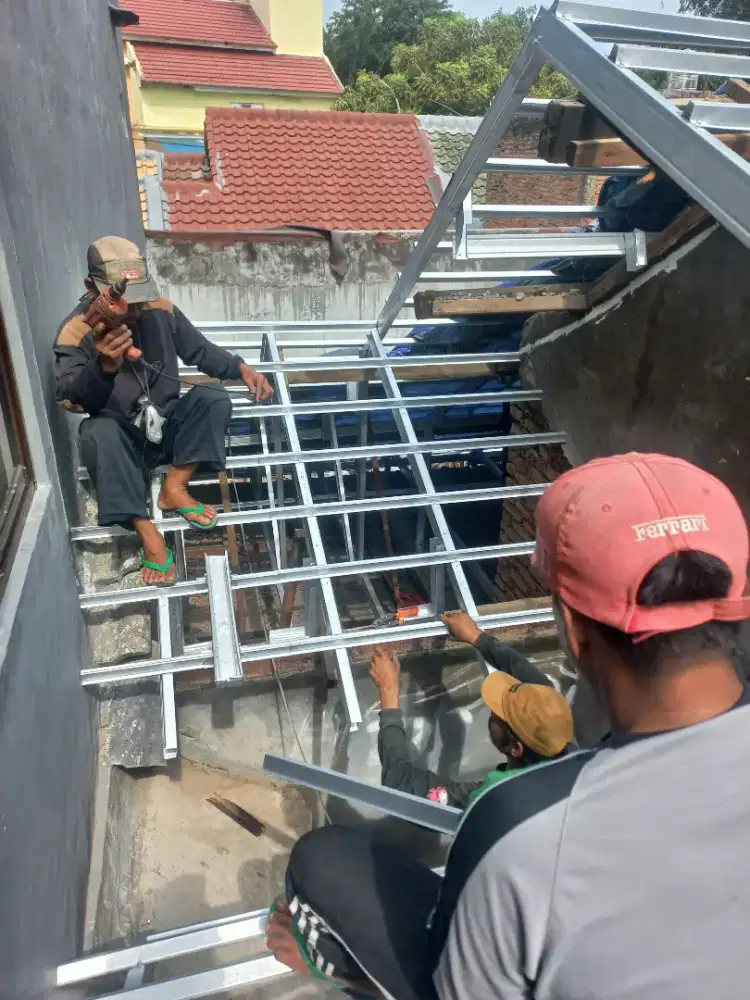 Tukang bangunan,renopasi,baja ringan,atap bocor,plapon dll