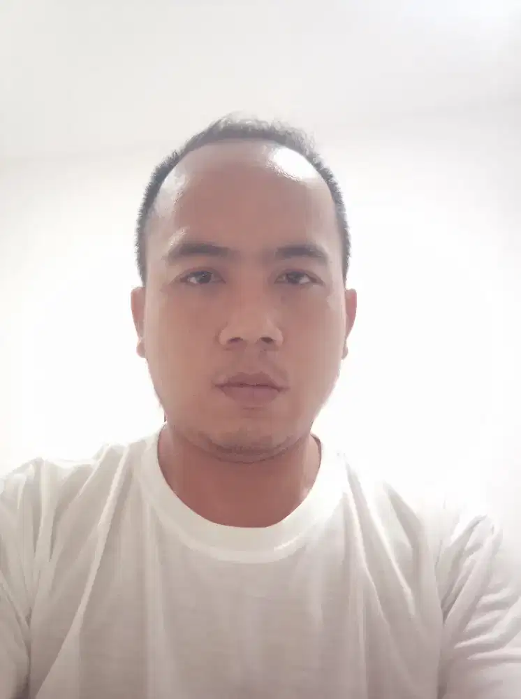 Cari kerja apa aja yang penting ada mess dan tempat tinggal.