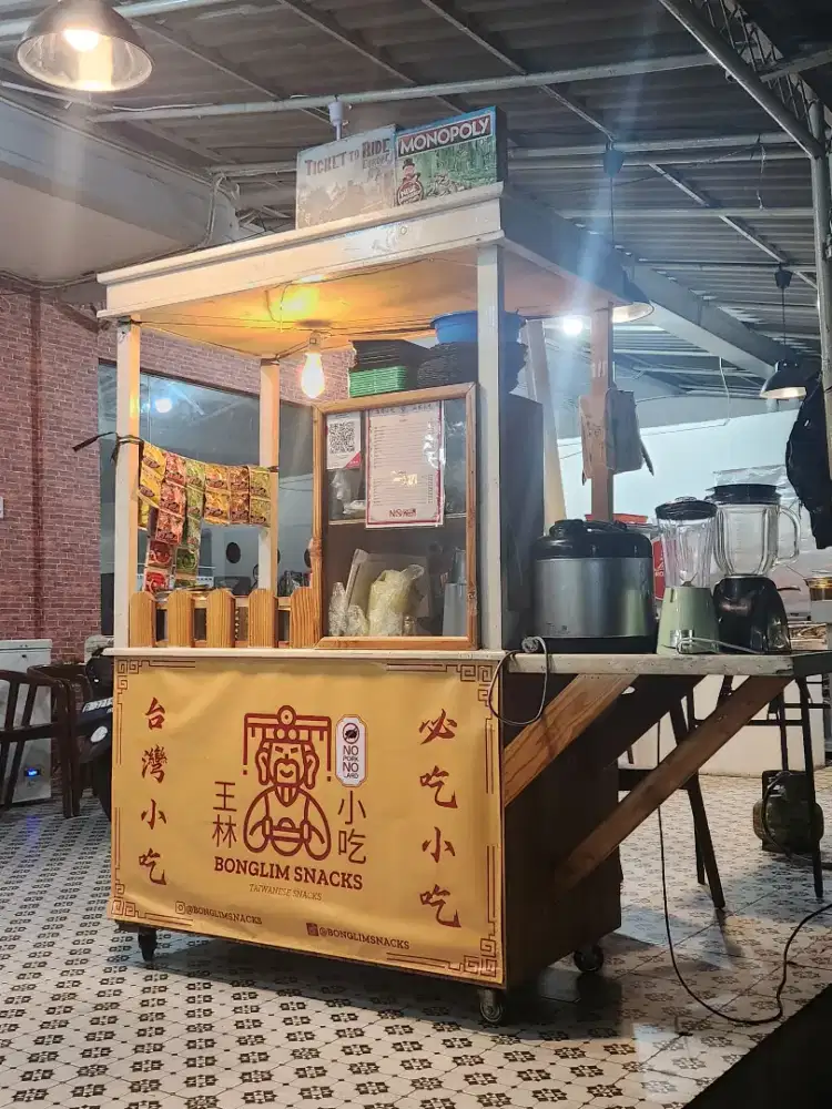 Lowongan kerja menjaga booth jualan