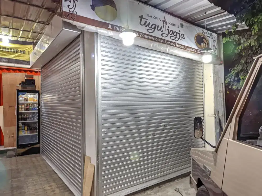 Rolling door dan folding gate