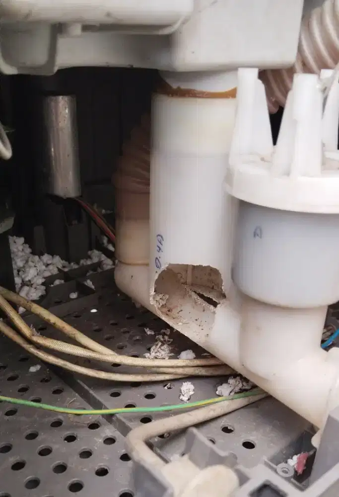 Service mesin cuci,ac,kulkas,dispenser jakarta.