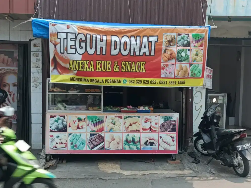 Jaga dan buat kue