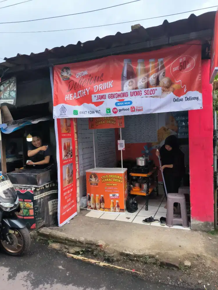Jaga kedai resto jamu