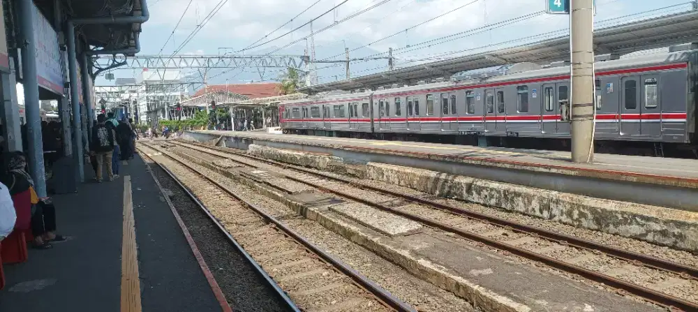 Jasa kurir barang via KRL se-jabodetabek