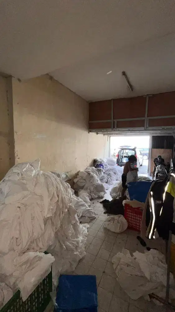 Lowongan pekerjaan produksi dan driver laundry (PRIA)