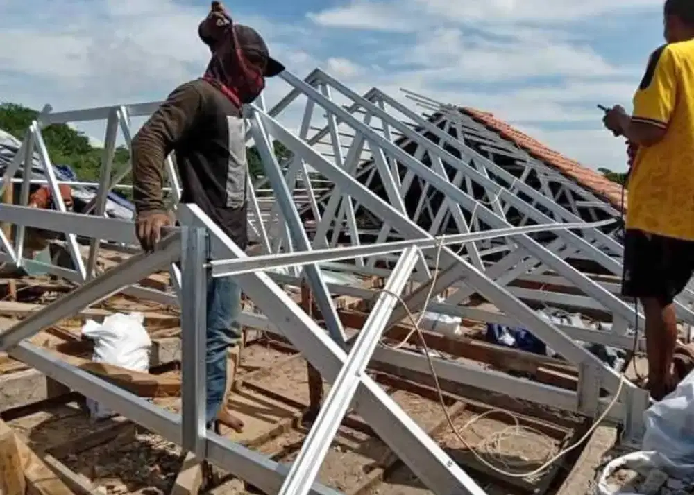 Renovasi rumah borongan