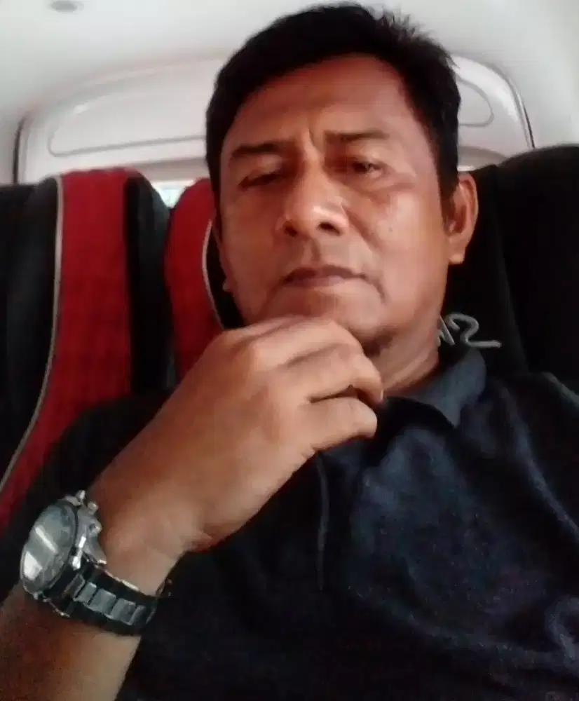 Saya mencari pekerjaan driver/asisten pribadi
