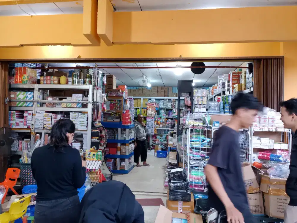 Di cari karyawan admin online shop