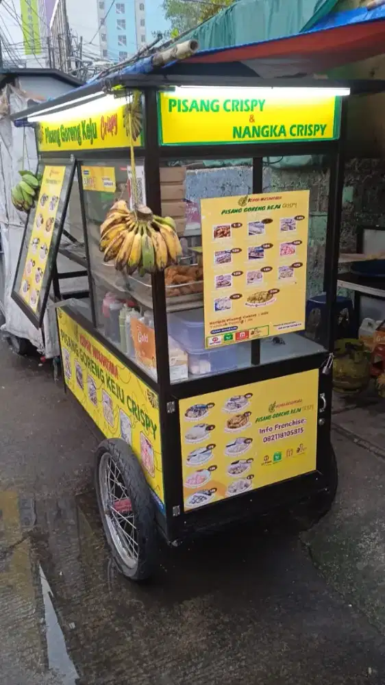 Di cari segera , untuk jaga stand pisang goreng