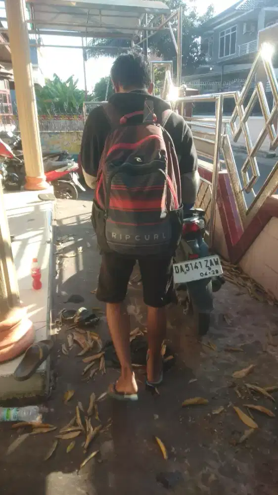 Cari kerja OB atau sales keliling