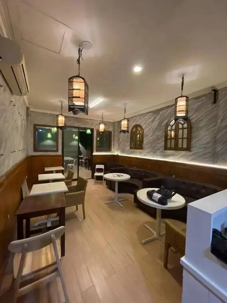 Lowongan Staff Cafe (Merangkap Waiter, Kitchen, Bar)