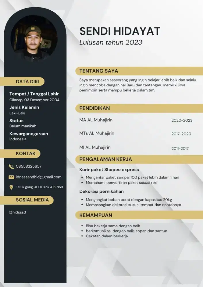 Cari pekerjaan apa ajaa yang halal