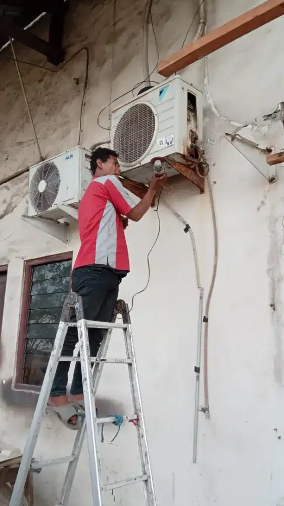 PASANG AC, CUCI AC, SERVICE AC, TUKANG LISTRIK, MESIN CUCI DLL