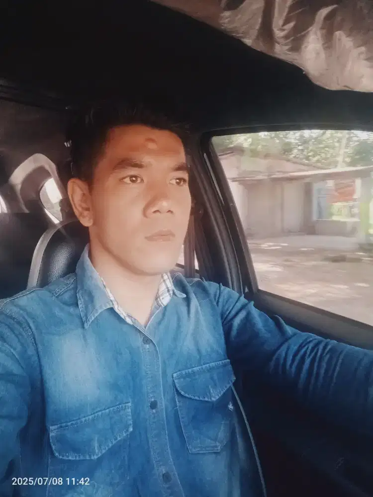 Mencari lowongan driver