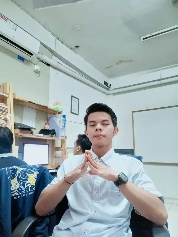 Sedang mencari pekerjaan yang full time/part time