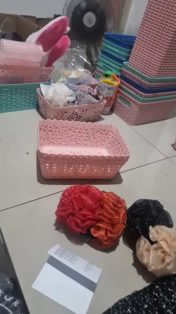 CARI KARYAWATI PACKING SERIUS KERJA